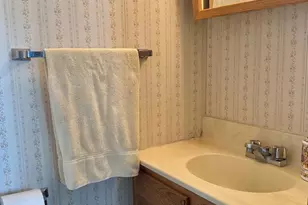 512 E Blaine St, McAdoo, PA 18237 - Photo 10