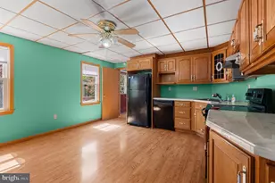 204 E Independence St, Orwigsburg, PA 17961 - Photo 6