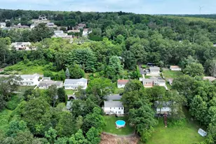 382 Ohio Ave, Shenandoah, PA 17976 - Photo 2