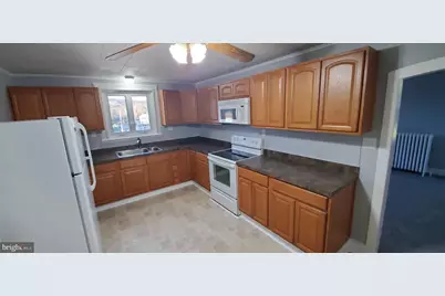 400 W Market Street, Orwigsburg, PA 17961 - Photo 4