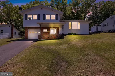 512 W Nicholas Street, Frackville, PA 17931 - Photo 2