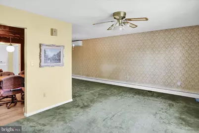 512 W Nicholas Street, Frackville, PA 17931 - Photo 8