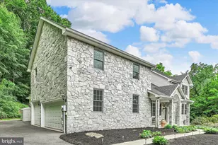 1289 Oak Terrace Ln, Pottsville, PA 17901 - Photo 6