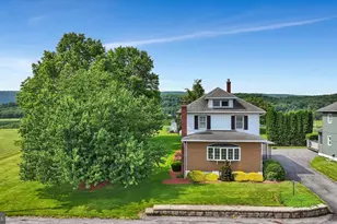 1056 E Main St, Hegins, PA 17938 - Photo 2