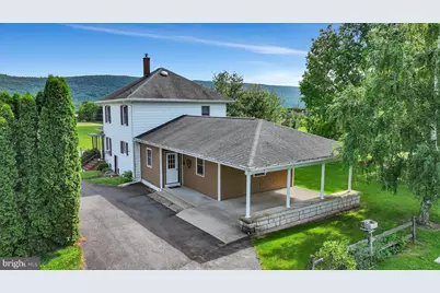 1056 E Main Street, Hegins, PA 17938 - Photo 4