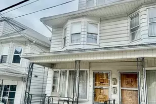 222 S Schuylkill Ave, Shenandoah, PA 17976 - Photo 4