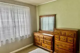 222 S Schuylkill Ave, Shenandoah, PA 17976 - Photo 16