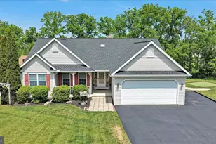 1353 Stag Dr, Auburn, PA 17922 - Photo 1