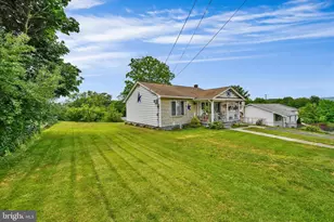 802 N 16th St, Pottsville, PA 17901 - Photo 6