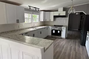 15 School St, Barnesville, PA 18214 - Photo 4