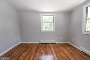 562 Peacock St, Pottsville, PA 17901 - Photo 20
