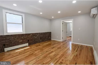 562 Peacock Street #FL 1, Pottsville, PA 17901 - Photo 10