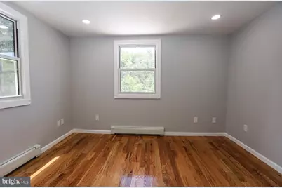 562 Peacock Street #FL 1, Pottsville, PA 17901 - Photo 12