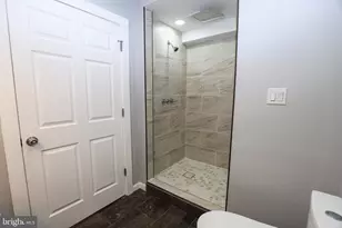 562 Peacock St, Pottsville, PA 17901 - Photo 8