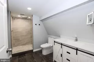 562 Peacock St, Pottsville, PA 17901 - Photo 12