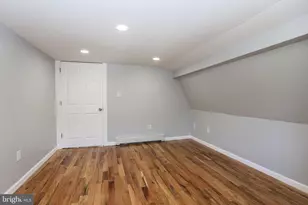 562 Peacock St, Pottsville, PA 17901 - Photo 16