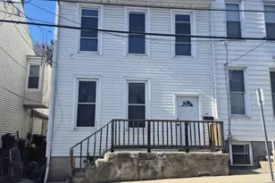 424 E Market St, Pottsville, PA 17901 - Photo 10
