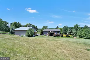 284 Blue Mountain Dr, New Ringgold, PA 17960 - Photo 34