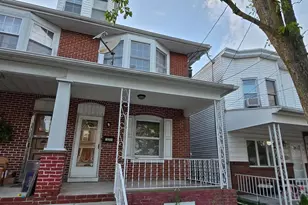 325 W Spring St, Frackville, PA 17931 - Photo 2
