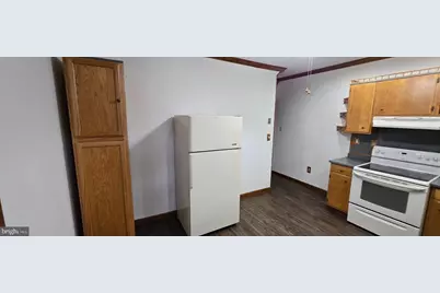325 W Spring Street, Frackville, PA 17931 - Photo 6