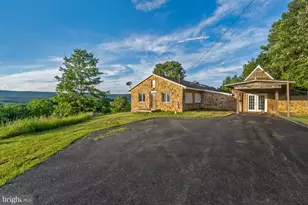204 Ridge Cup Rd, New Ringgold, PA 17960 - Photo 4