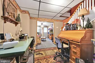 532 W Washington St, Shenandoah, PA 17976 - Photo 8