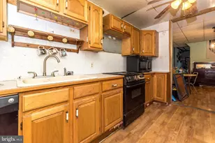 514 N McKnight St, Gordon, PA 17936 - Photo 6