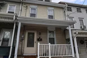 206 W Main St, Tremont, PA 17981 - Photo 2