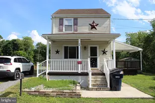 24 S School Row St, Pottsville, PA 17901 - Photo 4