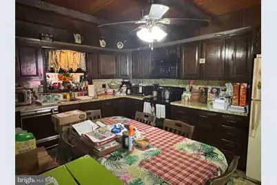 16 E Main Street, Quakake, PA 18245 - Photo 8