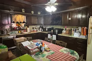 16 E Main St, Quakake, PA 18245 - Photo 8