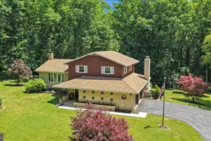 28 Pine Heights Dr, Pine Grove, PA 17963 - Photo 2