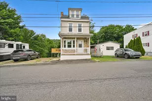 516 5th St, Port Carbon, PA 17965 - Photo 2