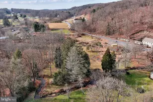 555 Church St, New Ringgold, PA 17960 - Photo 10