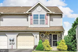 33 Marsha Dr, Cressona, PA 17929 - Photo 2
