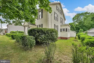 38 Hughes St, New Ringgold, PA 17960 - Photo 4