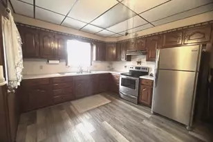 317 Center Ave, Schuylkill Haven, PA 17972 - Photo 4