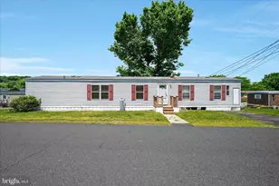 11 Frieden Manor, Schuylkill Haven, PA 17972 - Photo 1