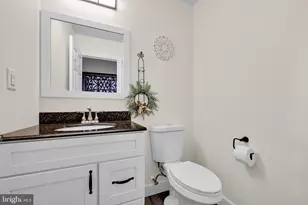 803 Pinewood Dr, Pottsville, PA 17901 - Photo 28