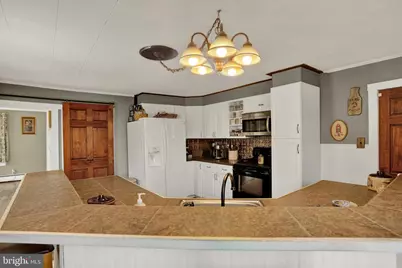 300 W Mifflin Street, Orwigsburg, PA 17961 - Photo 14