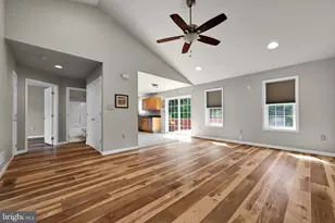1223 Running Deer Dr, Auburn, PA 17922 - Photo 6