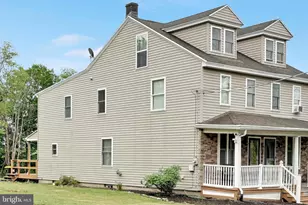 17 SW Lawn Rd, Pottsville, PA 17901 - Photo 2