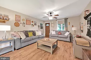 17 SW Lawn Rd, Pottsville, PA 17901 - Photo 8