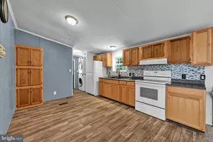 305 Pennsylvania Ave, Shenandoah, PA 17976 - Photo 12