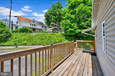 305 Pennsylvania Avenue, Shenandoah, PA 17976 - Photo 4
