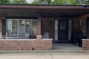 320 S 3rd St, Frackville, PA 17931 - Photo 6