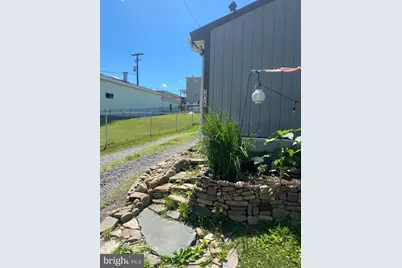 206 W Early Avenue, Coaldale, PA 18218 - Photo 2