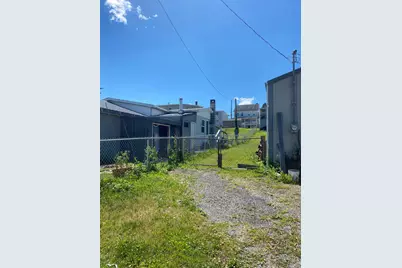 206 W Early Avenue, Coaldale, PA 18218 - Photo 4