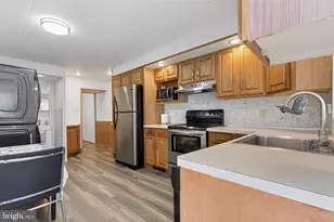 436 E Elm St, Tamaqua, PA 18252 - Photo 14