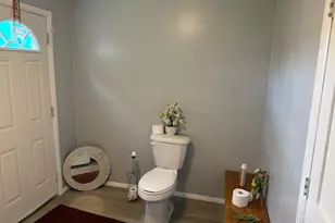 328 E Oak St, Frackville, PA 17931 - Photo 14